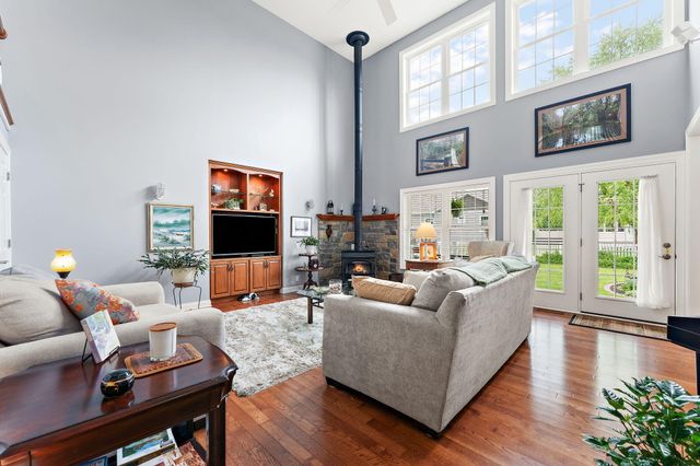 2405 Dickinson Road, Chesterton, IN 46304