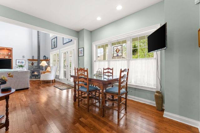 2405 Dickinson Road, Chesterton, IN 46304