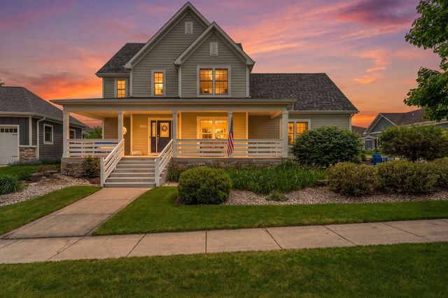 2405 Dickinson Road, Chesterton, IN 46304