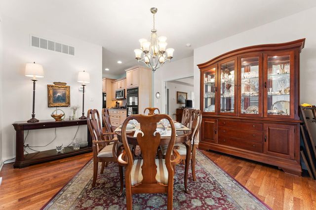 2405 Dickinson Road, Chesterton, IN 46304
