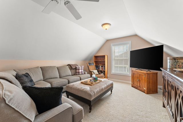 2405 Dickinson Road, Chesterton, IN 46304