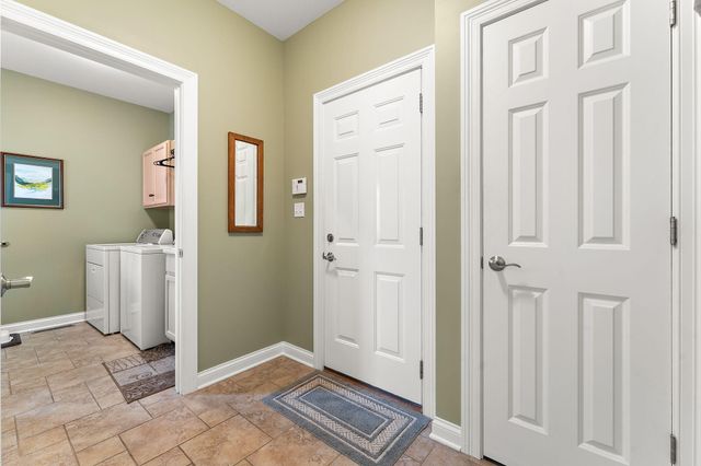 2405 Dickinson Road, Chesterton, IN 46304