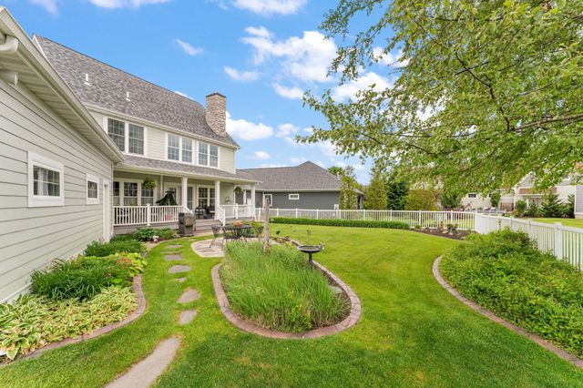 2405 Dickinson Road, Chesterton, IN 46304