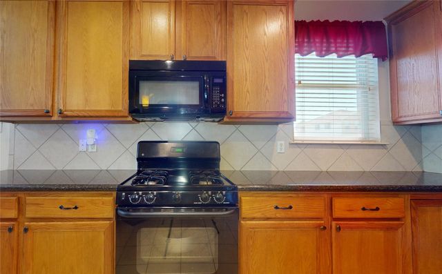 21499 Pleasant Forest Bend, Porter, TX 77365