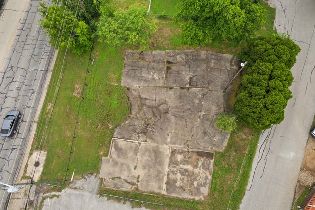 6110 E Belknap Street, Haltom City, TX 76117