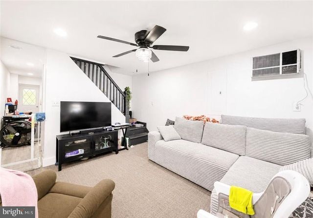 322 E FELL ST, Summit Hill, PA 18250