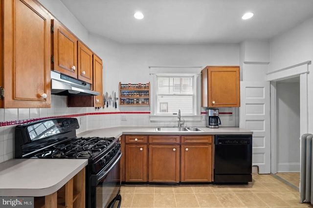 4300 QUEENSBURY RD, Hyattsville, MD 20781