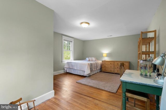 4300 QUEENSBURY RD, Hyattsville, MD 20781