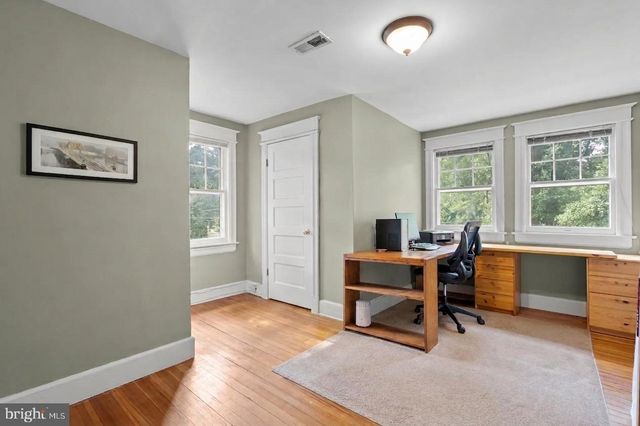 4300 QUEENSBURY RD, Hyattsville, MD 20781