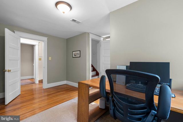 4300 QUEENSBURY RD, Hyattsville, MD 20781