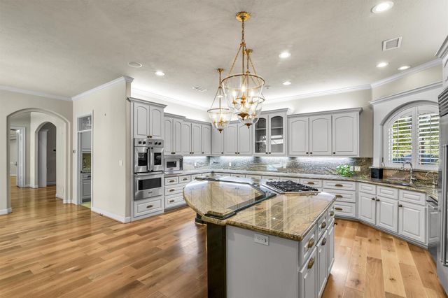 6166 Canyon Ridge Lane, Conroe, TX 77304