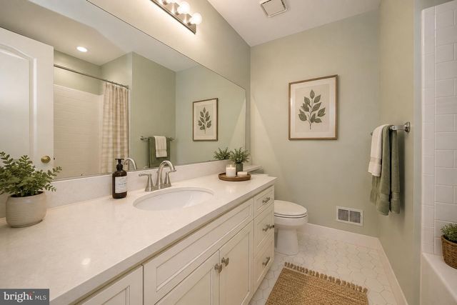 234 LOOKOUT PL, Wayne, PA 19087