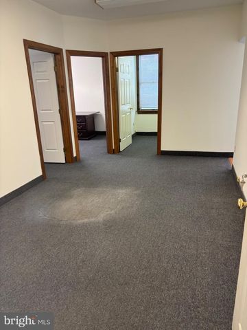 739 S WHITE HORSE PIKE, Audubon, NJ 08106
