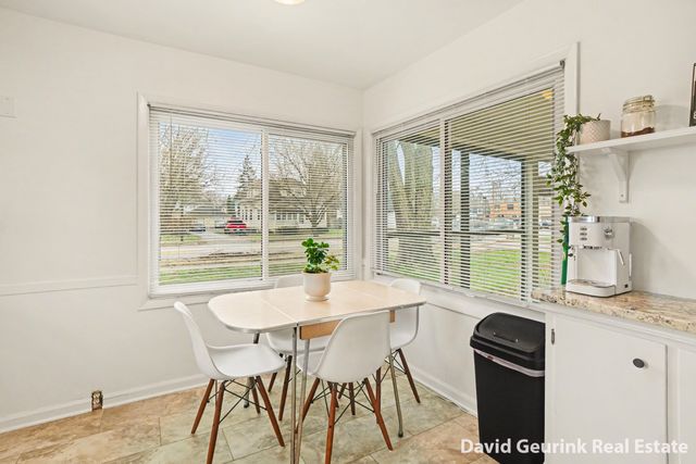 175 E 32nd Street, Holland City, MI 49423