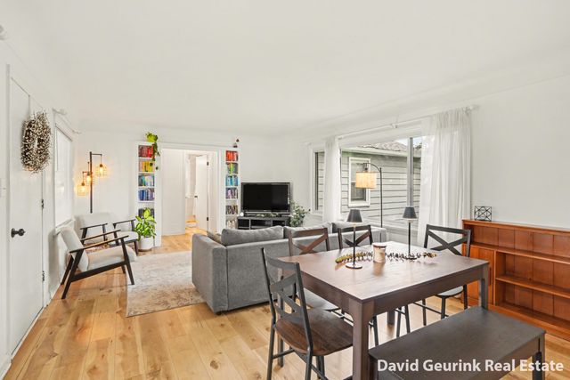 175 E 32nd Street, Holland City, MI 49423