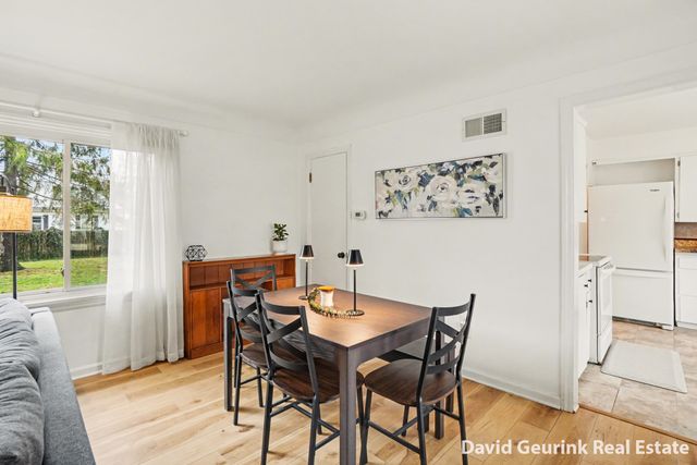 175 E 32nd Street, Holland City, MI 49423