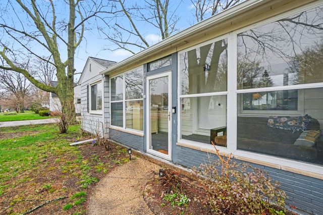 175 E 32nd Street, Holland City, MI 49423