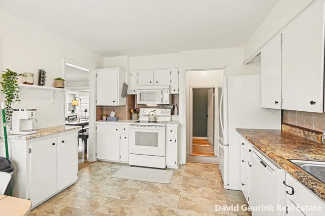 175 E 32nd Street, Holland City, MI 49423