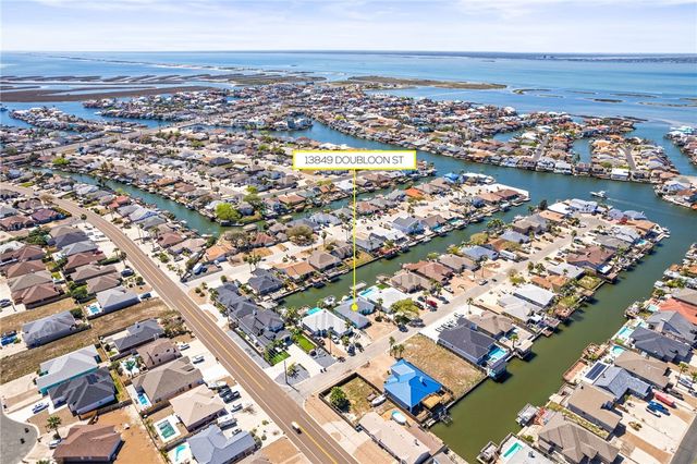 13849 Doubloon St, Corpus Christi, TX 78418