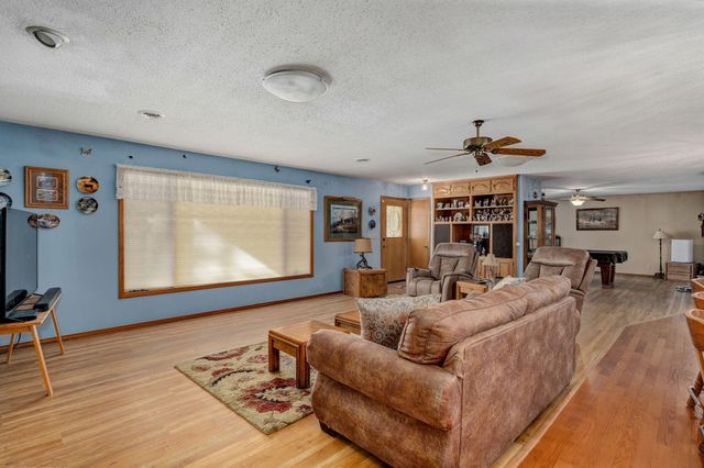 115 Ravenhill Drive, Highlandville, MO 65669