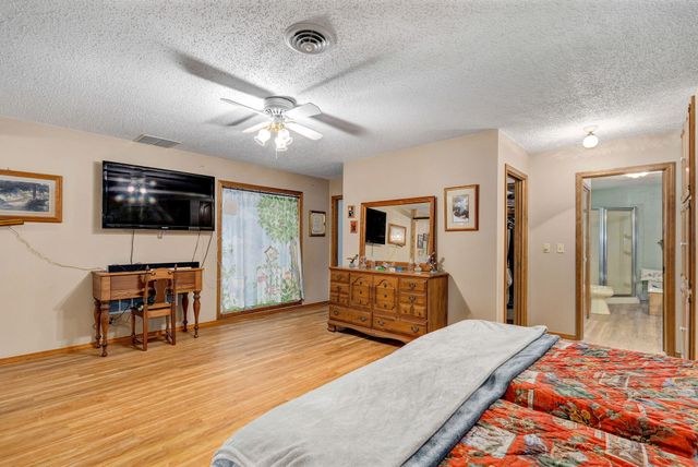 115 Ravenhill Drive, Highlandville, MO 65669