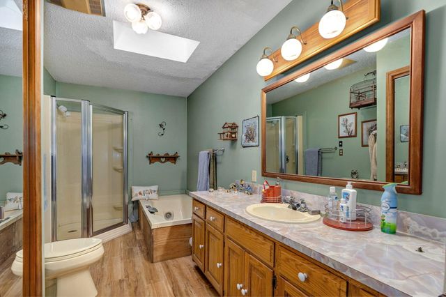 115 Ravenhill Drive, Highlandville, MO 65669