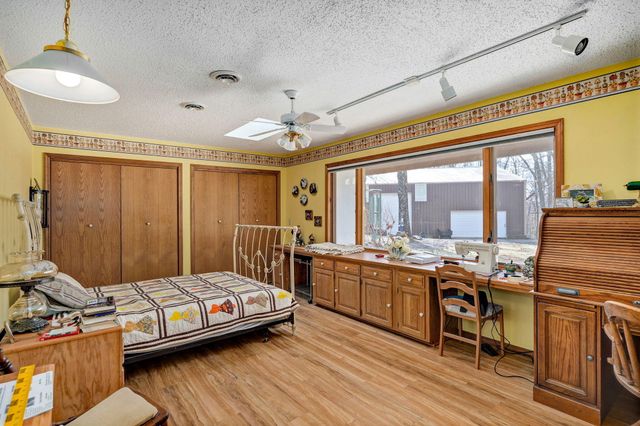 115 Ravenhill Drive, Highlandville, MO 65669