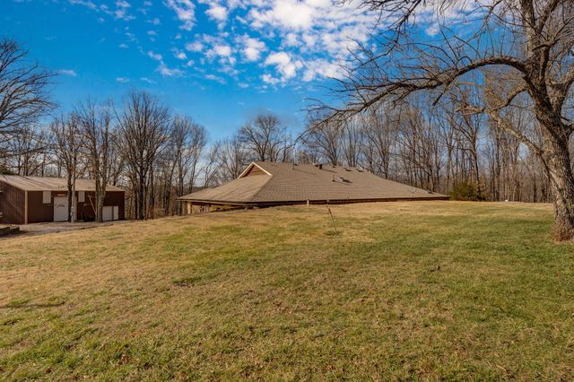 115 Ravenhill Drive, Highlandville, MO 65669