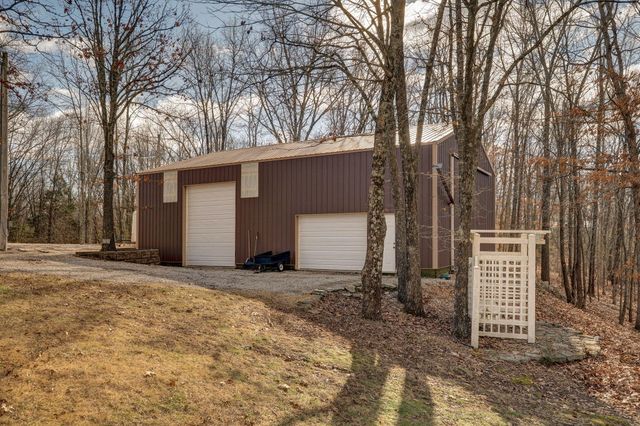 115 Ravenhill Drive, Highlandville, MO 65669