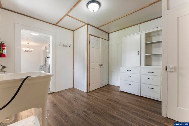 3303 Long St, Sweet Home, OR 97386