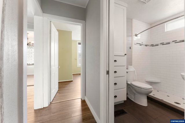 3303 Long St, Sweet Home, OR 97386