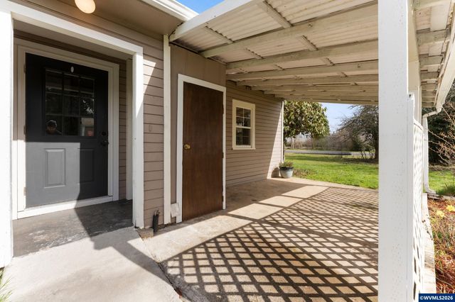 3303 Long St, Sweet Home, OR 97386