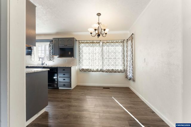 3303 Long St, Sweet Home, OR 97386