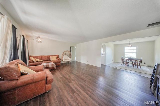 12575 State Route F, Rolla, MO 65401