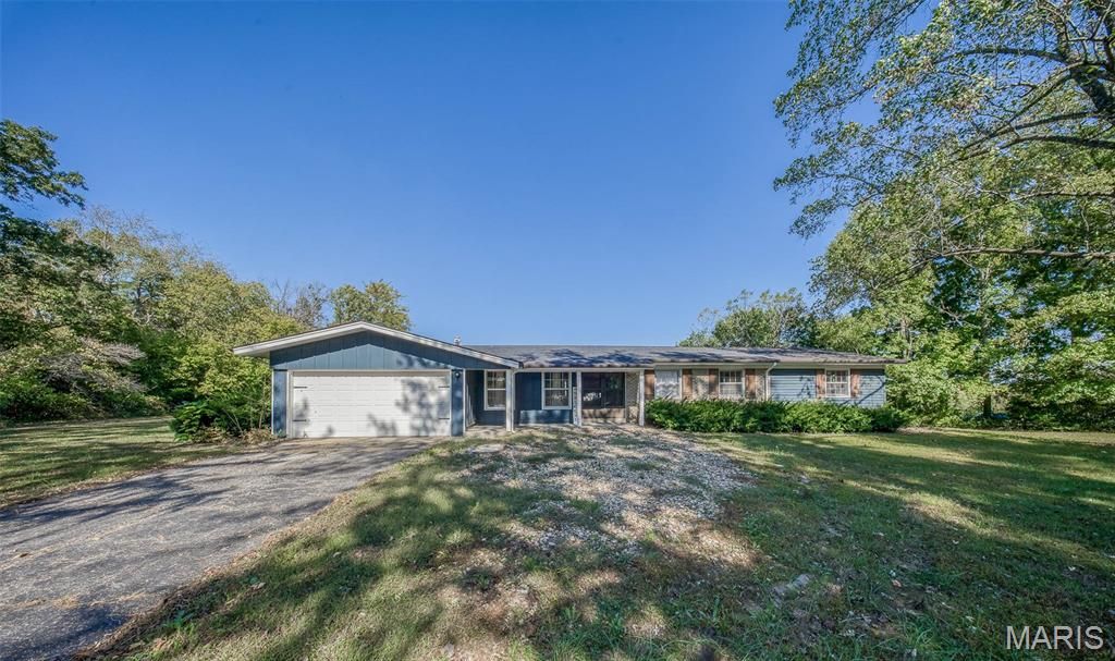 12575 State Route F, Rolla, MO 65401