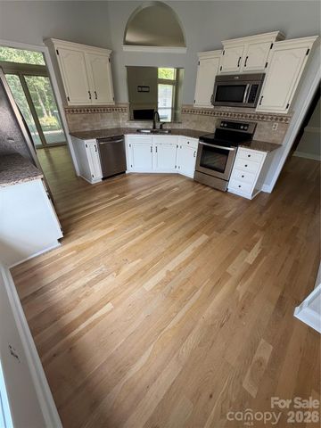12207 Landing Green Drive, Charlotte, NC 28277