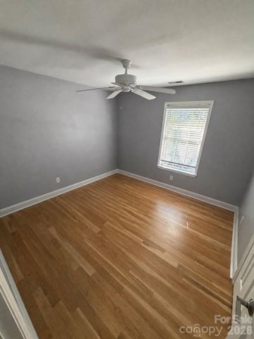 12207 Landing Green Drive, Charlotte, NC 28277