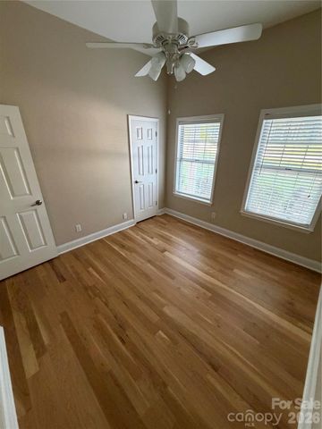 12207 Landing Green Drive, Charlotte, NC 28277