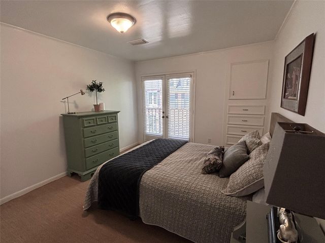 10 S Briar Hollow Lane 55, Houston, TX 77027