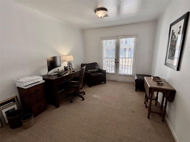 10 S Briar Hollow Lane 55, Houston, TX 77027