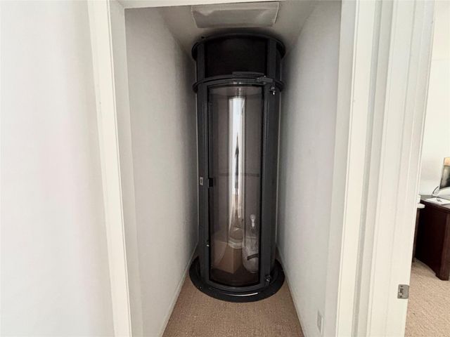 10 S Briar Hollow Lane 55, Houston, TX 77027