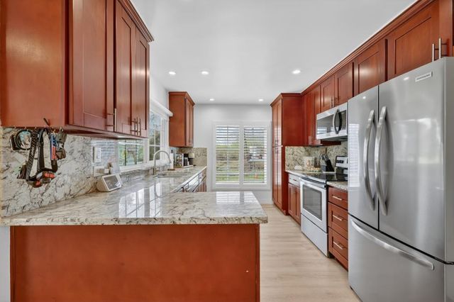 4339 Fruitvale Rd, Lincoln, CA 95648