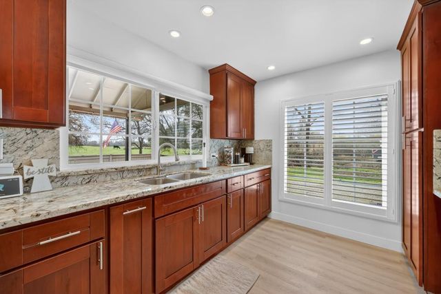 4339 Fruitvale Rd, Lincoln, CA 95648