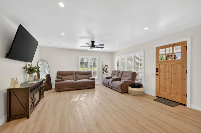 4339 Fruitvale Rd, Lincoln, CA 95648