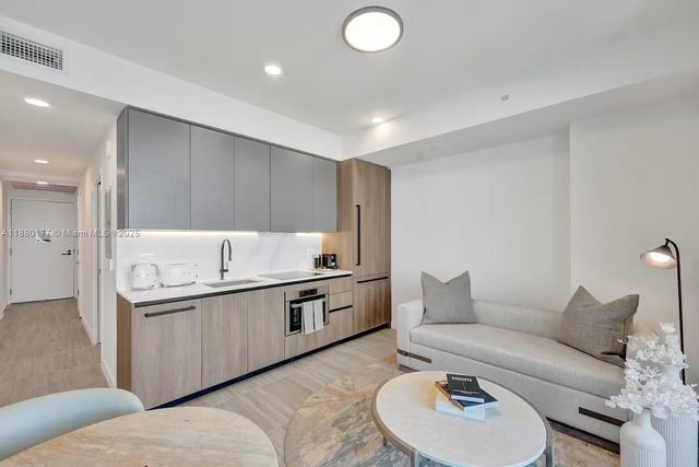 580 72nd Street 1713, Miami Beach, FL 33141