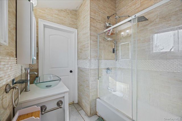 5 James Street, East Rockaway, NY 11518