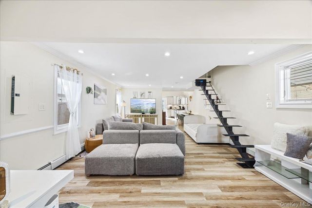 5 James Street, East Rockaway, NY 11518