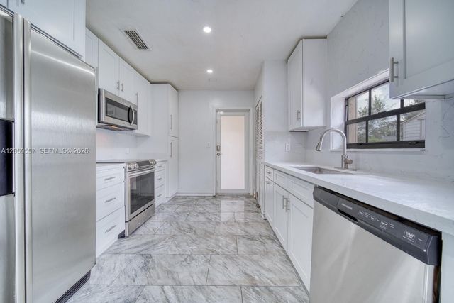 155 NW 191st St, Miami Gardens, FL 33169