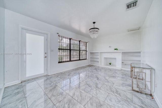 155 NW 191st St, Miami Gardens, FL 33169