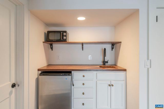 1014 SAINT CHARLES AVE, Charlottesville, VA 22901